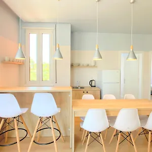 Elegant New - Colorful By The Sea Appartamento